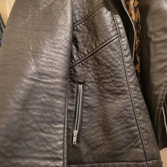 Lane Bryant Black Leather Moto Jacket  Size 14/16 - Picture 3 of 6